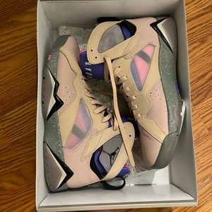 Men's Jordan 7 Retro SE "Sapphire"Shimmer/Black-Sapphire Released April 16, 2022